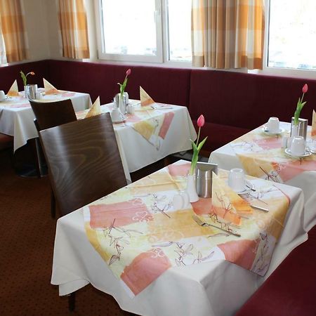 Pension Geno Geisenhausen ภายนอก รูปภาพ