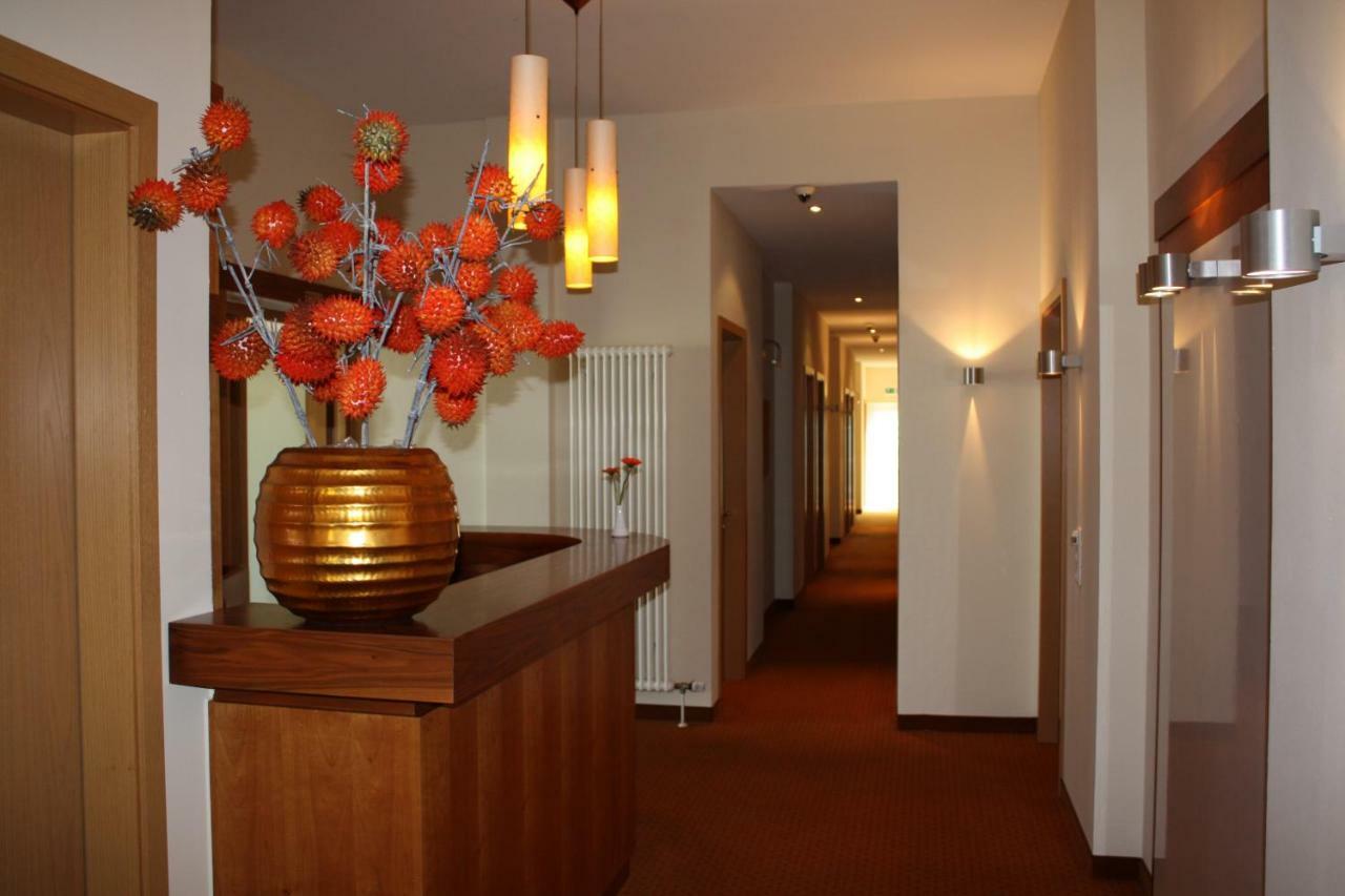 Pension Geno Geisenhausen ภายนอก รูปภาพ