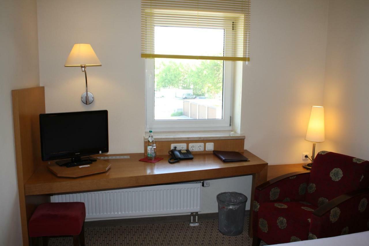 Pension Geno Geisenhausen ภายนอก รูปภาพ